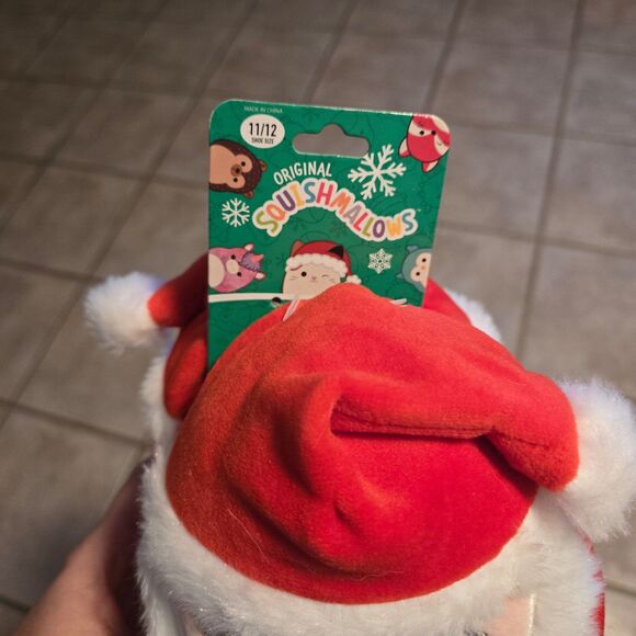 Squishmallow Santa Christmas Slippers Size 11/12 - Picture 2 of 3